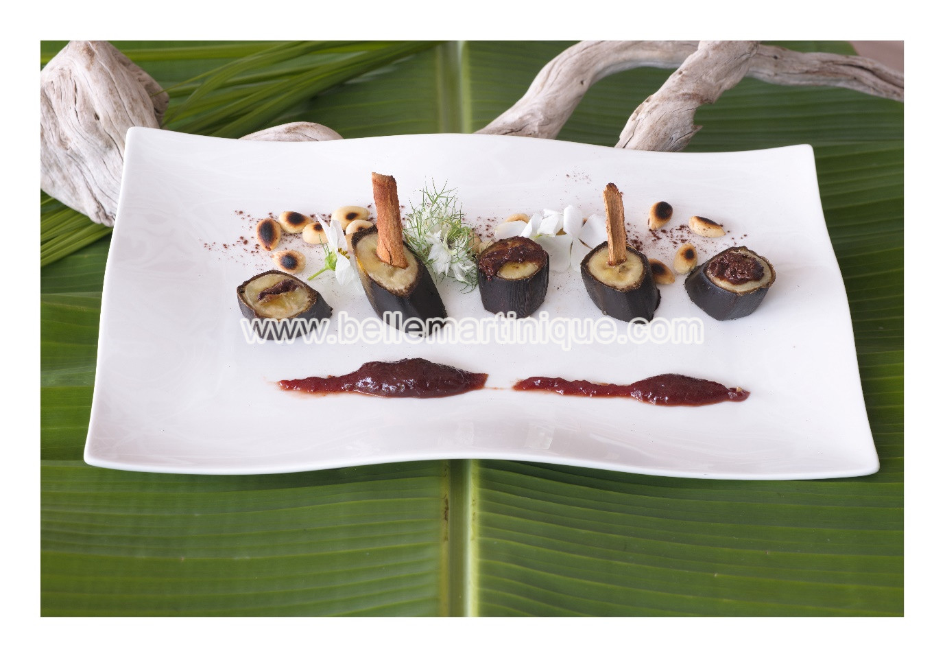 BANANES EN COQUE (Chef Henri NUNES REZENDE – Restaurant Le Flamant Rose – Le François)