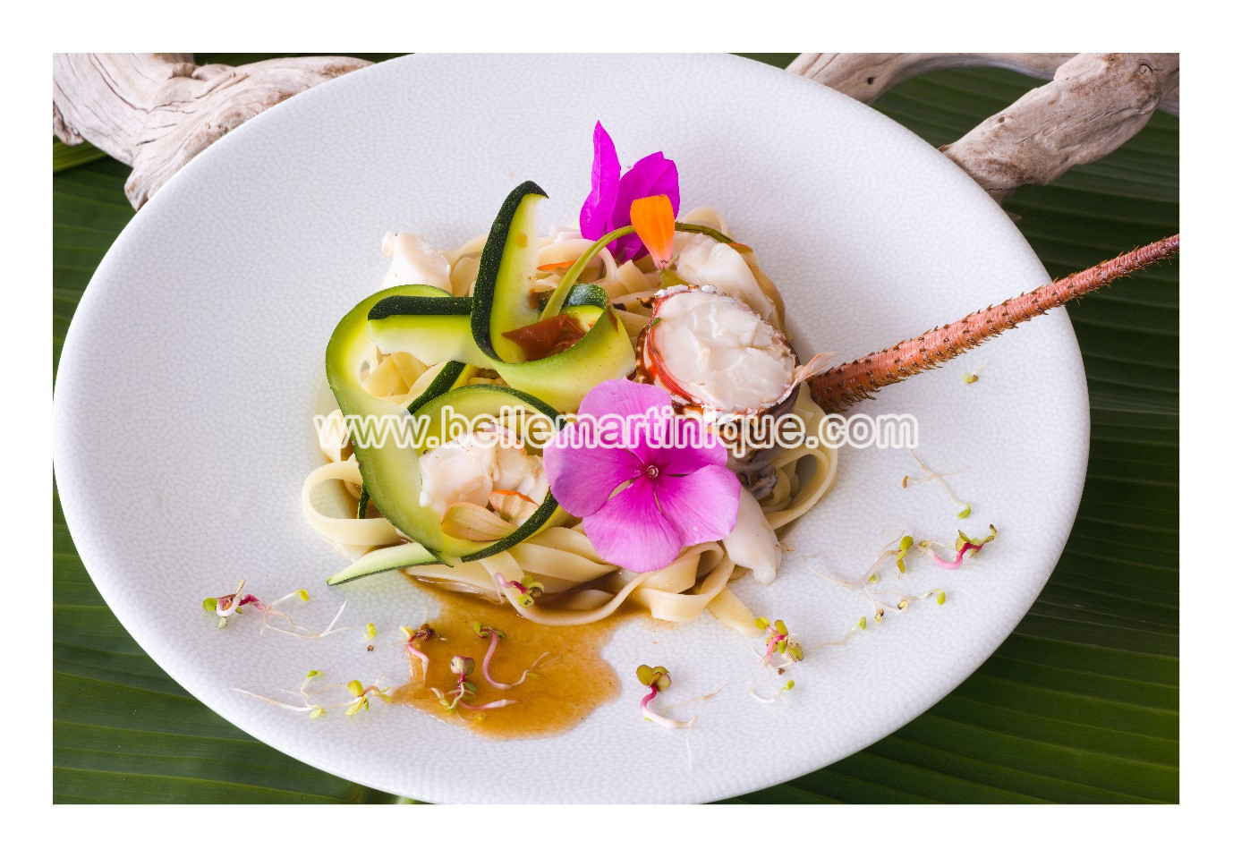 Fricassée de langouste et ses deux tagliatelles (Chef Henri NUMES REZENDE Restaurant Le Flamant Rose – Le François)