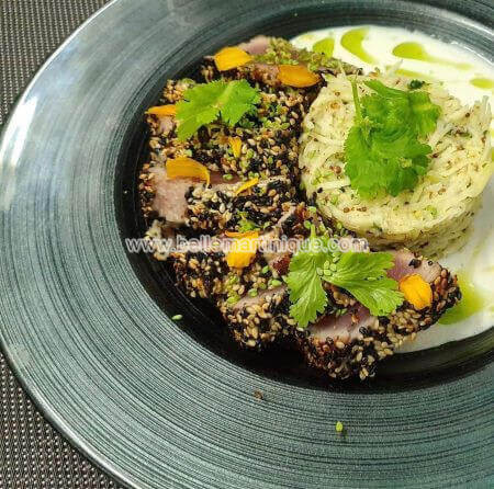 Tataki de thon frais au sésame, rémoulade de papaye verte (chef Emmanuel Mongiovi)