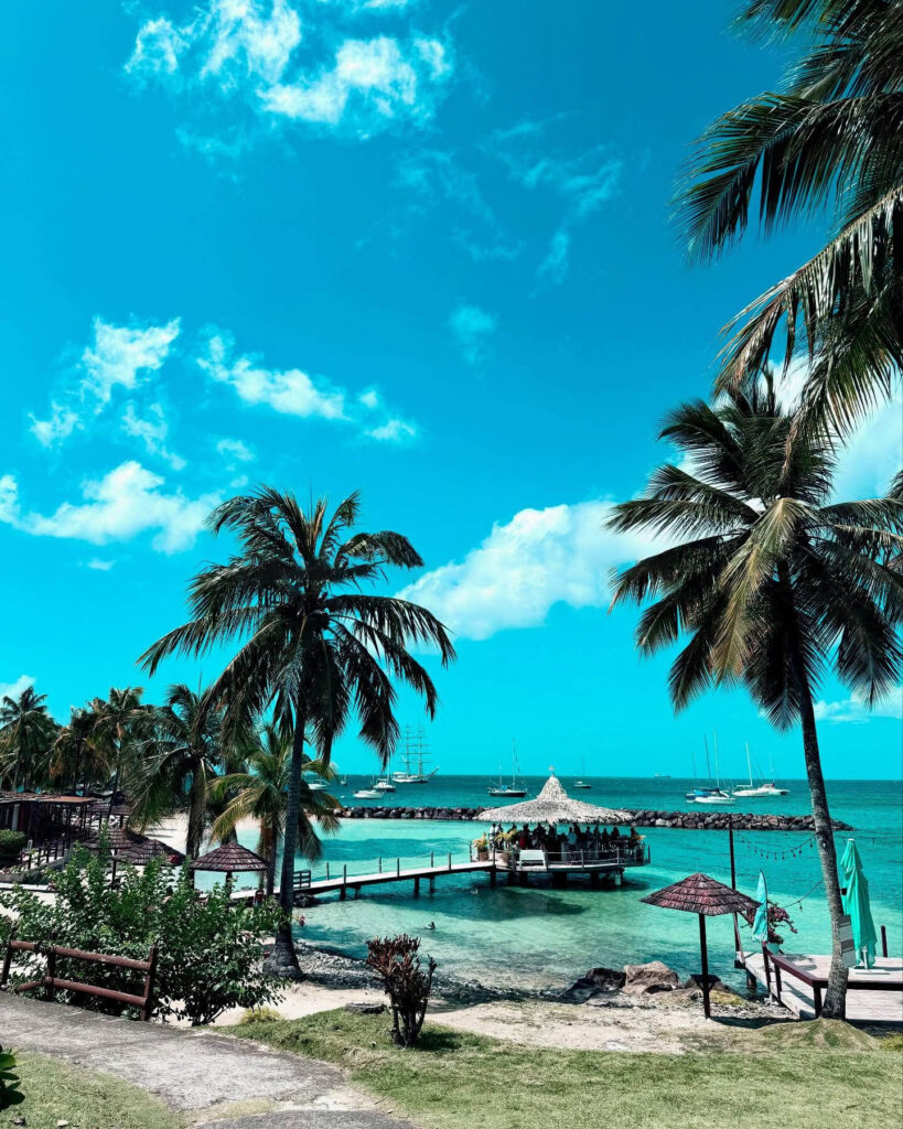 hotel-le-bakoua-trois-ilets-martinique-bar_2